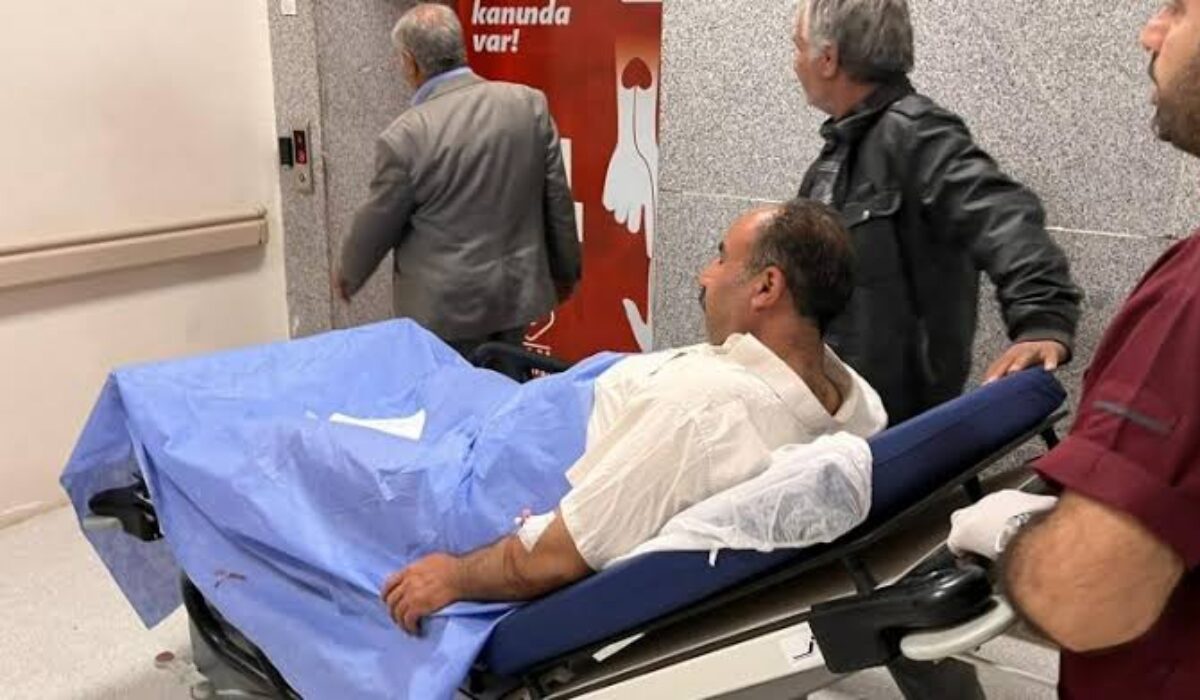 İftarda Zehirlenen Fırıncılar Hastaneye Kaldırıldı ad-mania