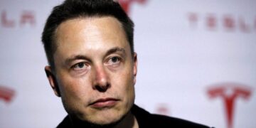 Elon Musk, Twitter anlaşmasından çekilmekle tehdit etti