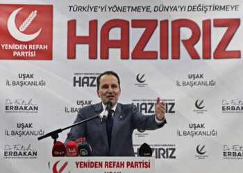 Fatih Erbakan: Kamuda mülakat uygulamasına son vereceğiz