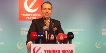 BU MİLLETE NE KASA BAŞINDAKİLER NE DE MASA BAŞINDAKİLERDEN FAYDA GELMEZ