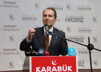 Erbakan: En çok 6’lı masadakilere Hayret Ettiğini İfade Etti