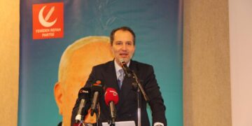 Fatih Erbakan: Altılı Masa’dan 28 Şubat kokuları geliyor