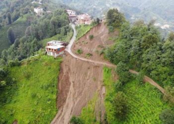 Rize’de Korkunç Doğal Afet olayında 11 Ev Boşaltıldı