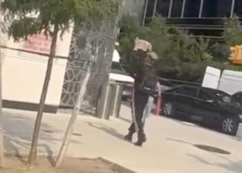 Amerika’da Türk Evi Önünde Kur’an-ı Kerim’e Saldırı