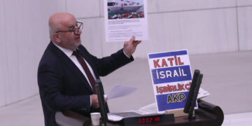 Hasan Bitmez’in Kürsüde Fenalaşması Suikast Girişimi mi?