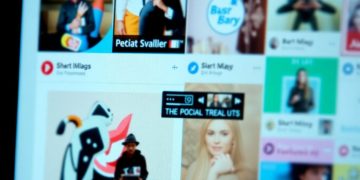 Sosyal Medya Dolandırıcılığı: Sahte Reklamları Nasıl Tespit Ederiz?